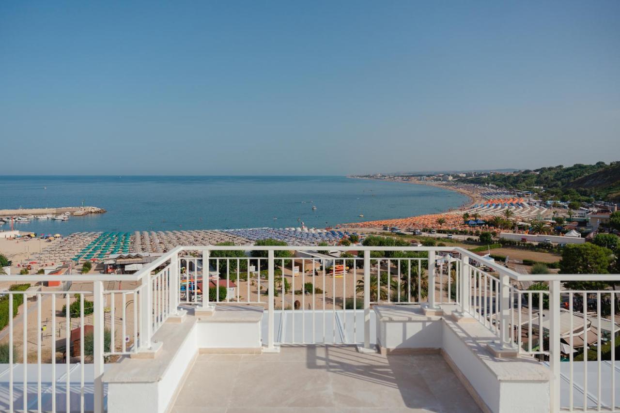 View Place & Spa Numana Extérieur photo