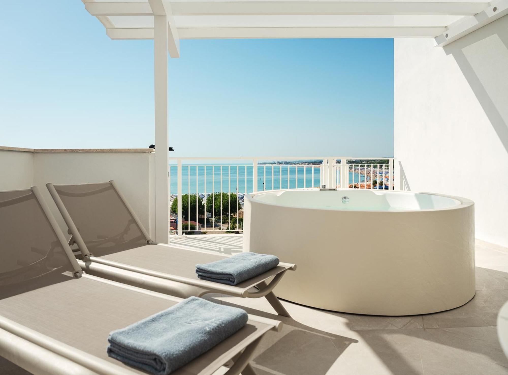 View Place & Spa Numana Extérieur photo